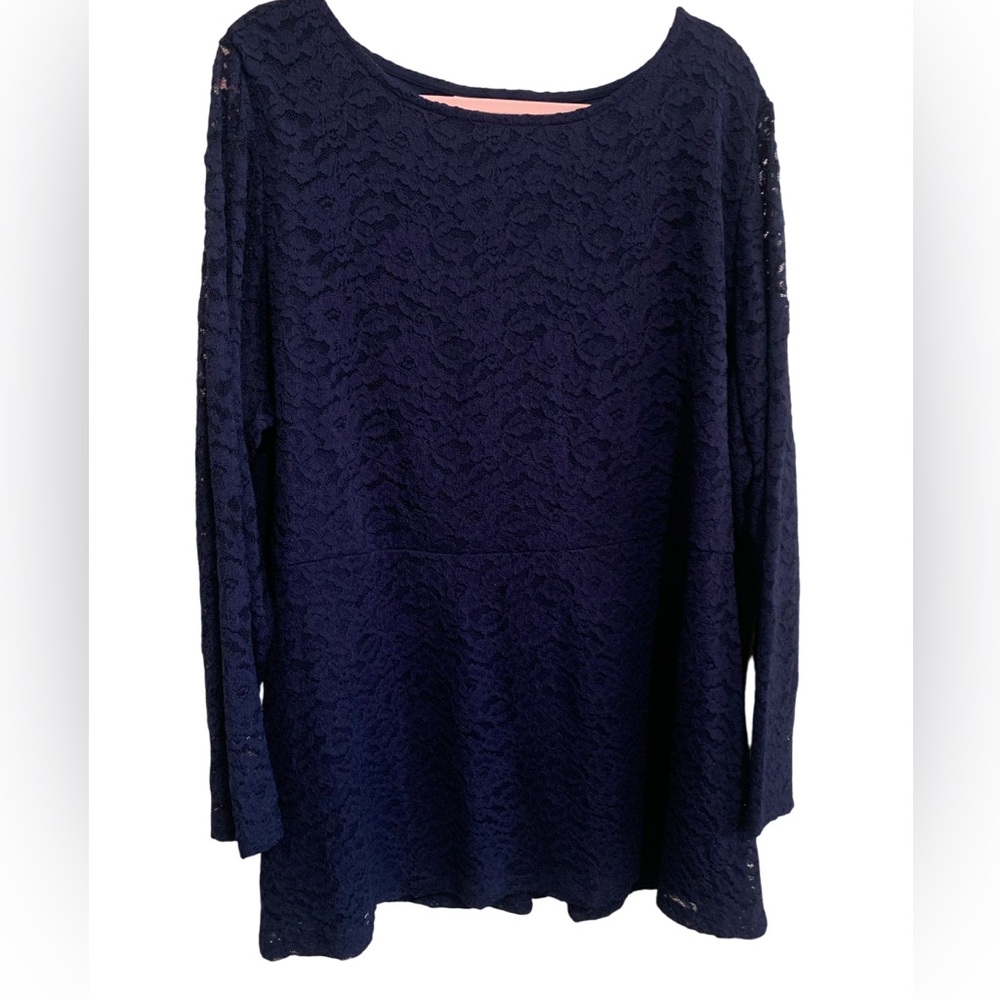 NWOT Susan Graver Women’s Navy Lace Blouse, Long Sleeves, 3X